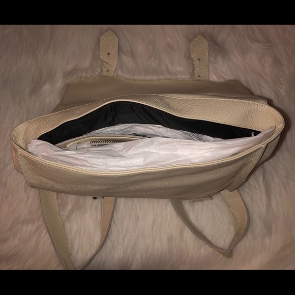 NWOT Vere Verto Leather Cream Convertible Backpack - Picture 3 of 8